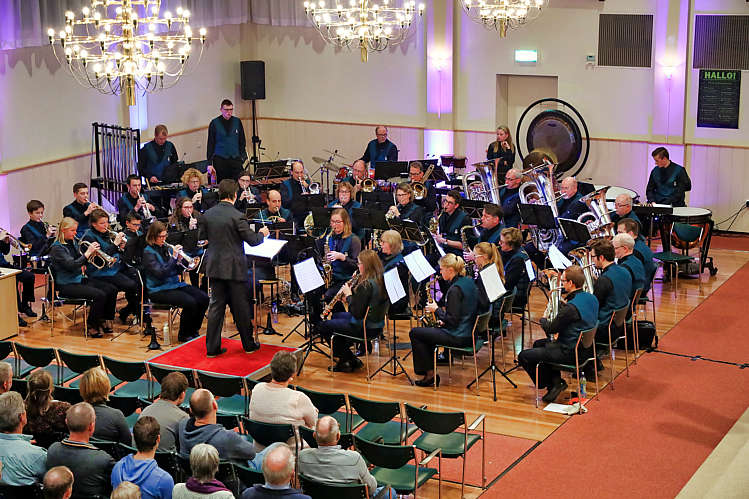 90-jarig jublieum en najaarsconcert 'Reis door de tijd'_39